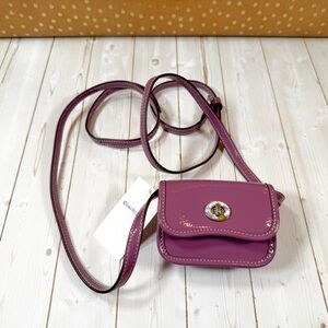 🩷 Coach Wavy Wallet - CQ060 Lilac Berry Crinkle Patent Coachtopia Leather🩷